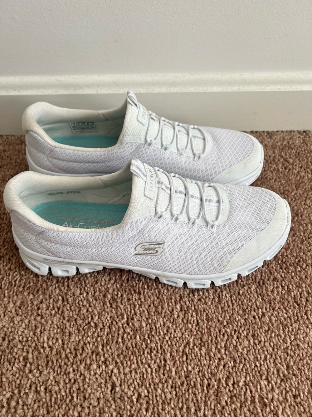 Skechers Women’s White Glide-Step Slip-On Sneaker 9 - Picture 9 of 9